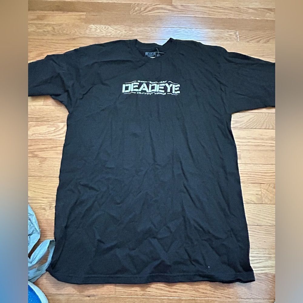 Deadeye Outfitters Hunting Tshirt NWT